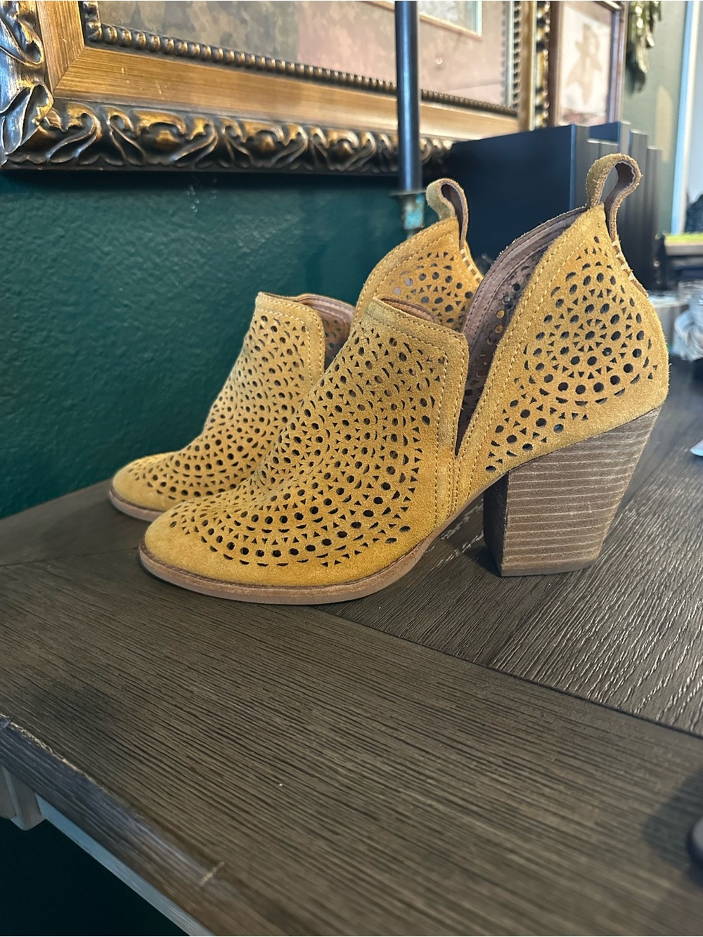 Jeffrey Campbell Orwell Mustard Suede Laser Cut Booties Size 10